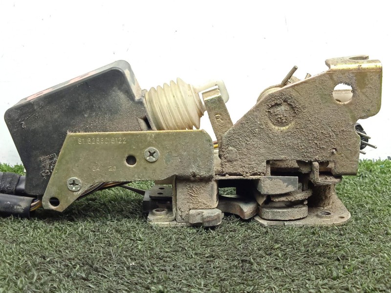 Recambio de cerradura puerta delantera derecha para man tg - l 12.xxx 7.0 referencia OEM IAM 81626806122  