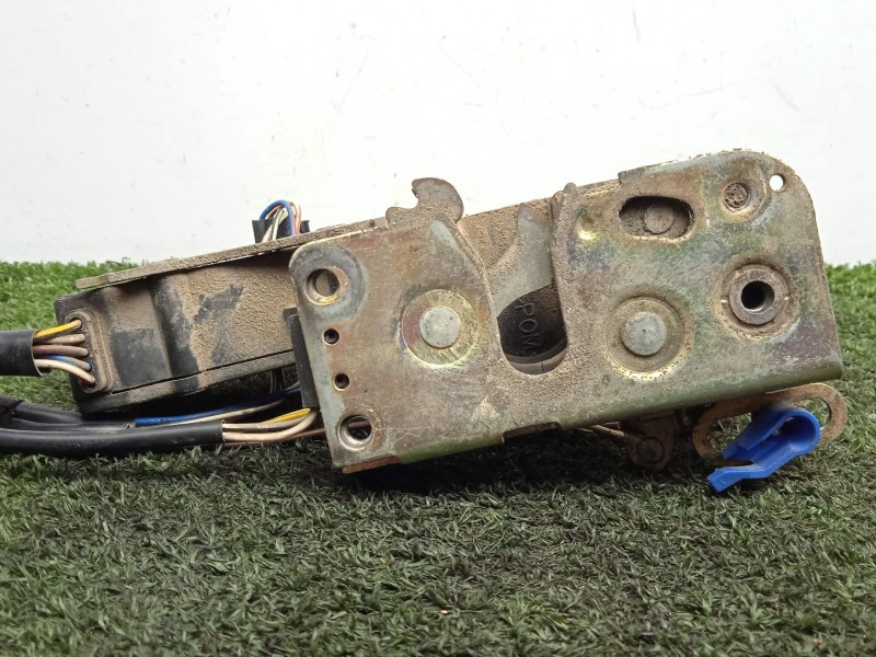 Recambio de cerradura puerta delantera derecha para man tg - l 12.xxx 7.0 referencia OEM IAM 81626806122  