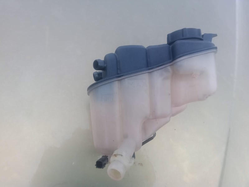 Recambio de deposito expansion para land rover discovery sport (l550) 2.0 d 4x4 referencia OEM IAM   