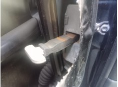 Recambio de retenedor puerta para toyota auris 1.4 turbodiesel cat referencia OEM IAM   