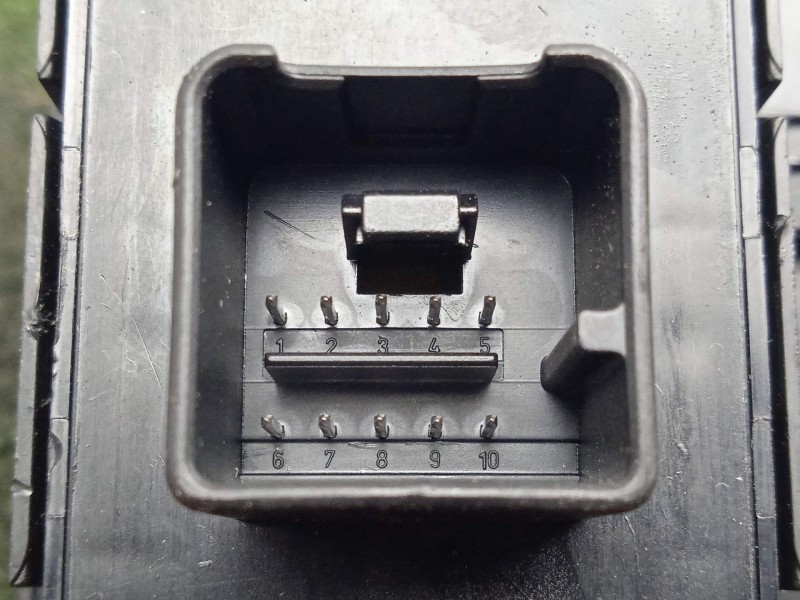 Recambio de mando elevalunas delantero izquierdo para seat leon (1p1) 1.9 tdi referencia OEM IAM 1K4959857A  4.BOTONES
