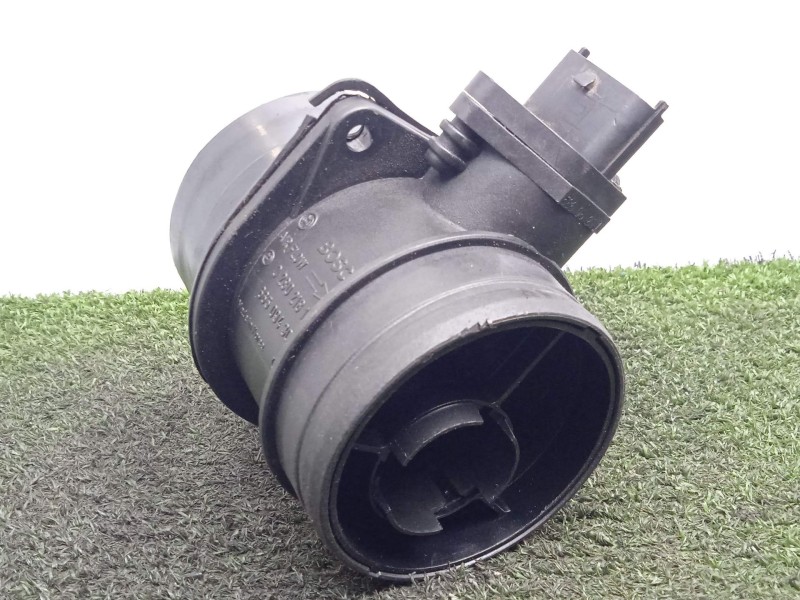Recambio de caudalimetro para ssangyong rodius 2.7 turbodiesel cat referencia OEM IAM 0280218130 - 6650943048 BOSCH 5.PINES