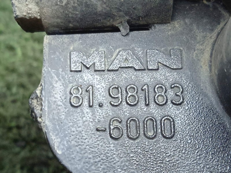 Recambio de valvula aire adicional para man tg - l 12.xxx 7.0 referencia OEM IAM 81981836000  