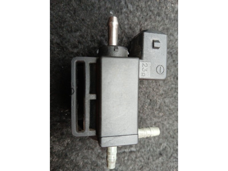 Recambio de valvula aire adicional para land rover discovery v (l462) 2.0 sd4 4x4 referencia OEM IAM 70242801  