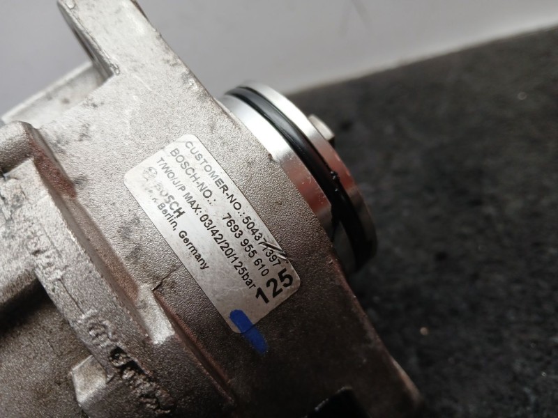 Recambio de depresor freno / bomba vacio para fuso (mitsubishi) canter 7c18 referencia OEM IAM 504371397 - 7693955610  