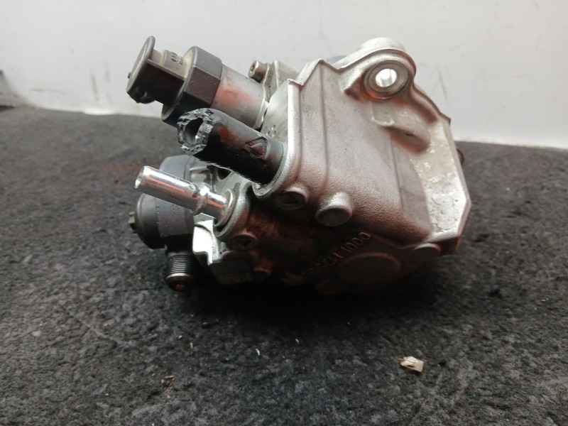 Recambio de bomba inyeccion para fuso (mitsubishi) canter 7c18 referencia OEM IAM 0445010586  