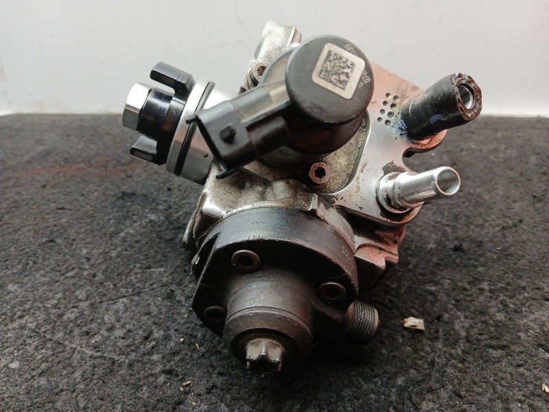 Recambio de bomba inyeccion para fuso (mitsubishi) canter 7c18 referencia OEM IAM 0445010586  