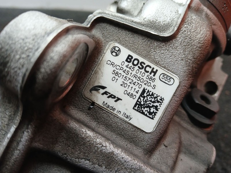 Recambio de bomba inyeccion para fuso (mitsubishi) canter 7c18 referencia OEM IAM 0445010586  