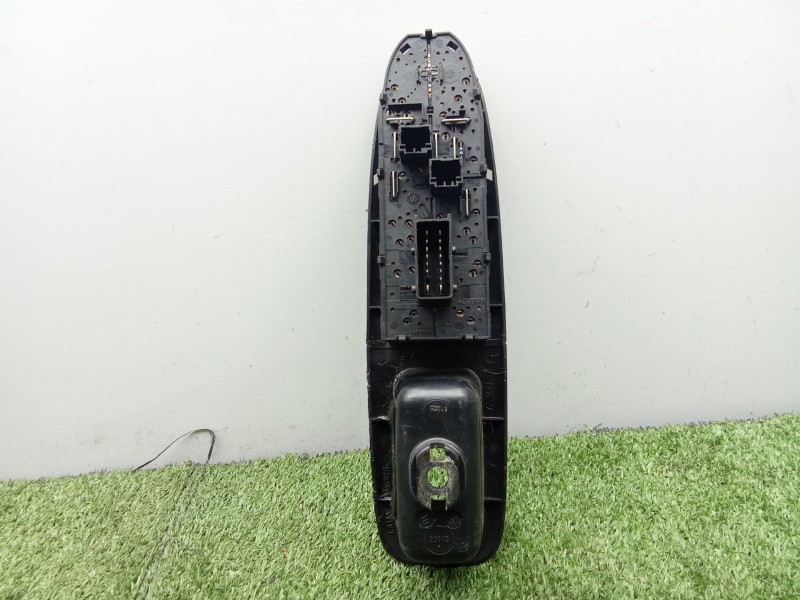 Recambio de mando elevalunas delantero izquierdo para peugeot 406 (8b) 2.0 hdi 90 referencia OEM IAM  4.BOTONES 