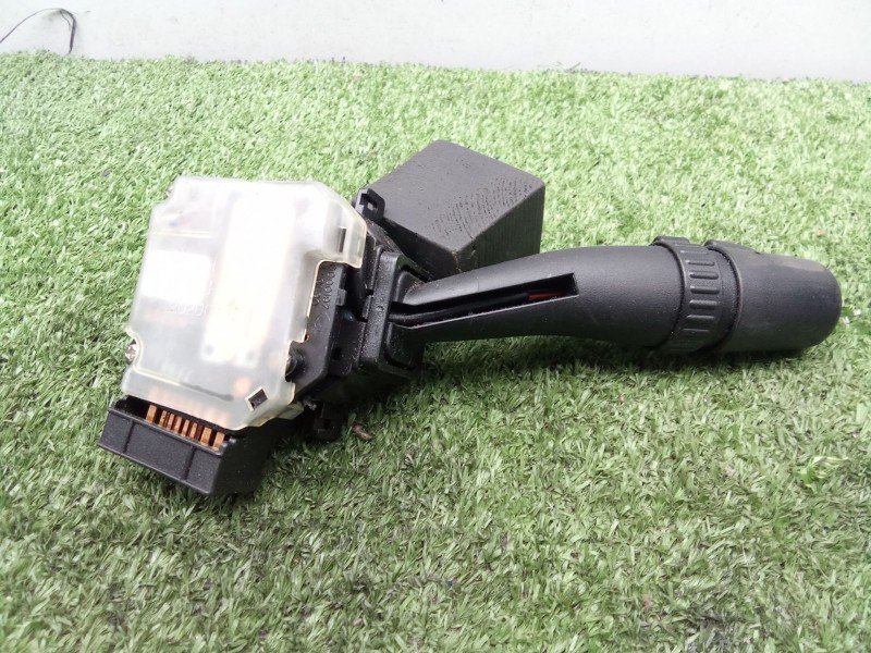 Recambio de mando luces para hyundai tucson (jm) 2.0 a las 4 ruedas referencia OEM IAM   