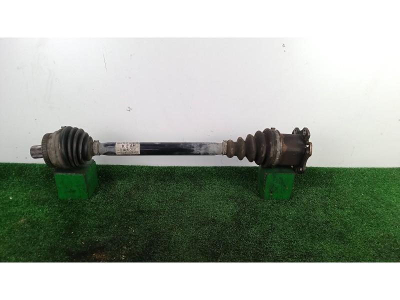 Recambio de transmision delantera derecha para audi a4 b6 (8e2) 2.0 referencia OEM IAM 8E0407272AH LONGITUD 640MM 