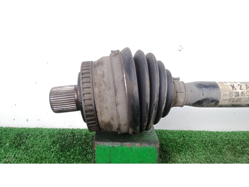 Recambio de transmision delantera derecha para audi a4 b6 (8e2) 2.0 referencia OEM IAM 8E0407272AH LONGITUD 640MM 