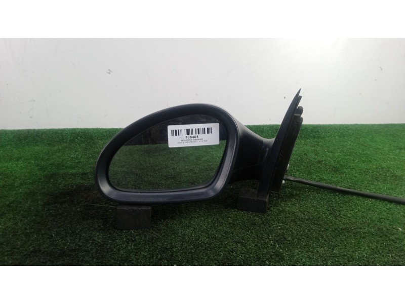 Recambio de retrovisor izquierdo para seat ibiza iii (6l1) 1.9 sdi referencia OEM IAM  MANUAL NEGRO