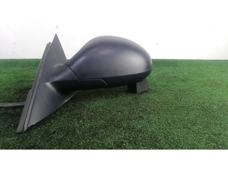 Recambio de retrovisor izquierdo para seat ibiza iii (6l1) 1.9 sdi referencia OEM IAM  MANUAL NEGRO