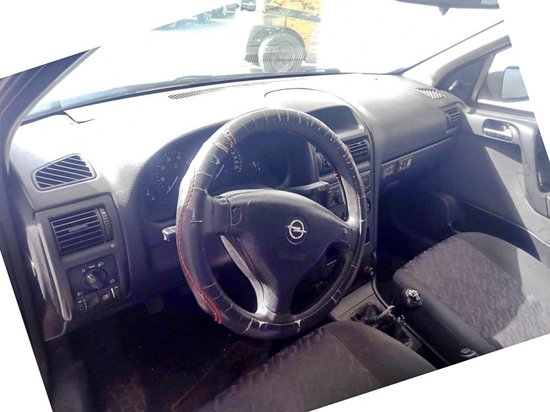 opel astra g sedán (t98) del año 2002