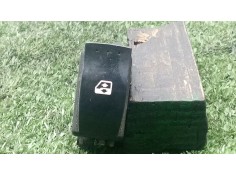Recambio de mando elevalunas delantero derecho para renault clio ii (bb_, cb_) 1.9 dti (b/cb0u) referencia OEM IAM 26488 - 06004