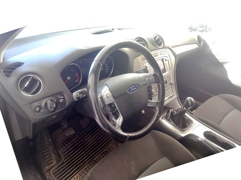 ford mondeo iv (ba7) del año 2010