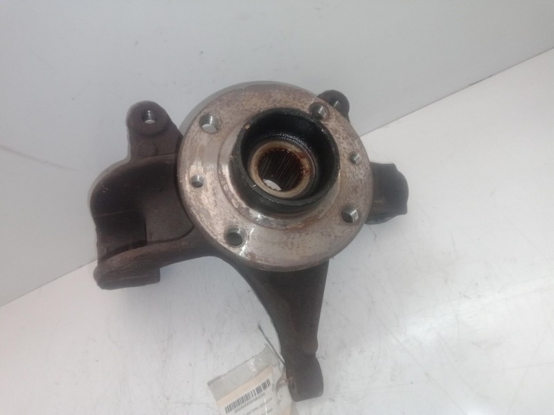Recambio de mangueta delantera derecha para renault scenic ii 1.9 dci diesel referencia OEM IAM   