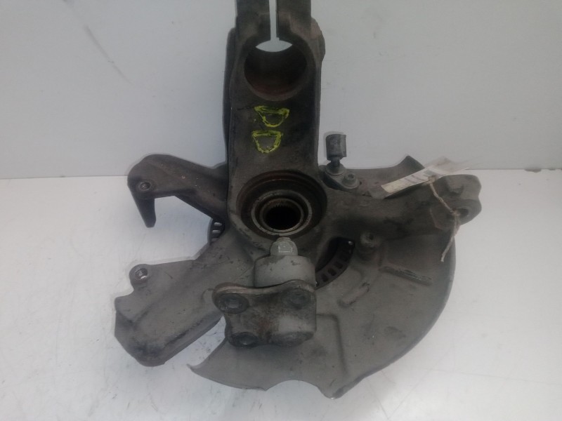 Recambio de mangueta delantera derecha para volkswagen bora berlina (1j2) 1.6 referencia OEM IAM 1J0256P  