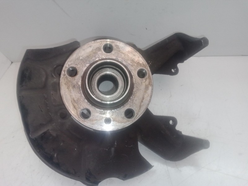 Recambio de mangueta delantera derecha para volkswagen bora berlina (1j2) 1.6 referencia OEM IAM 1J0256P  