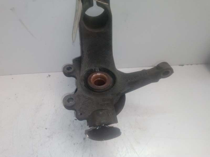 Recambio de mangueta delantera derecha para ford focus berlina (cap) 1.6 16v cat referencia OEM IAM   