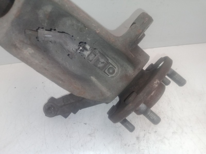 Recambio de mangueta delantera derecha para ford focus berlina (cap) 1.6 16v cat referencia OEM IAM   