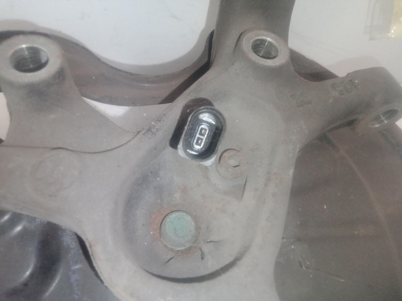 Recambio de mangueta trasera izquierda para volkswagen golf v berlina (1k1) 1.6 referencia OEM IAM 1K0435N  