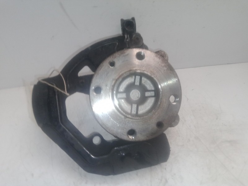 Recambio de mangueta delantera izquierda para smart forfour 0.9 turbo cat referencia OEM IAM   