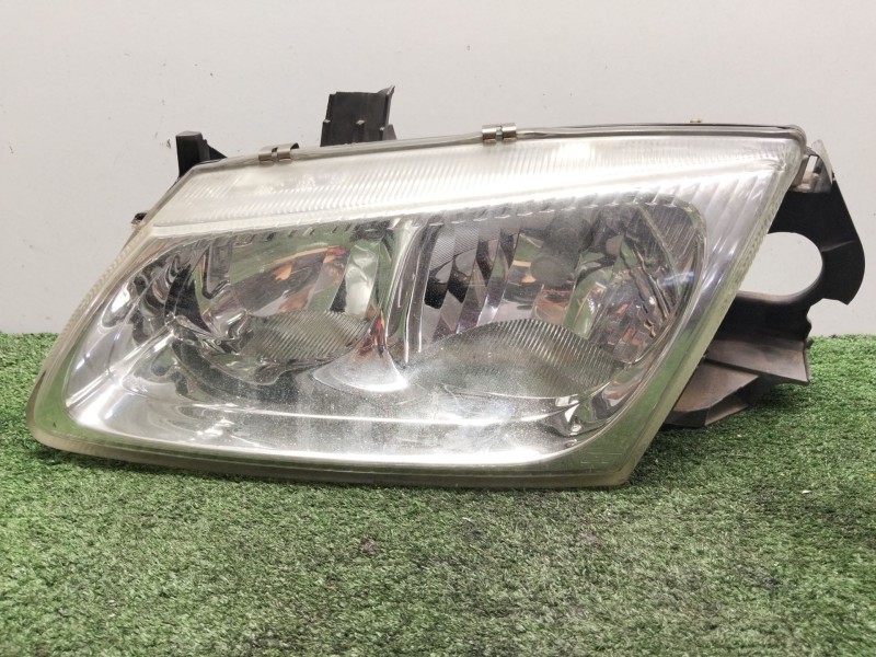 Recambio de faro izquierdo para nissan almera ii (n16) 2.2 di referencia OEM IAM 89003331 00-02 