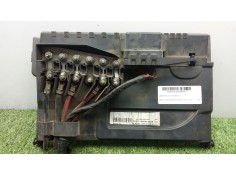 Recambio de caja reles / fusibles para seat cordoba berlina (6l2) 1.4 16v referencia OEM IAM  ENCIMA DE BATERIA  2