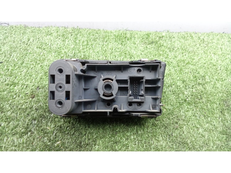 Recambio de mando luces para opel zafira / zafira family b (a05) 1.9 cdti (m75) referencia OEM IAM 13205865  
