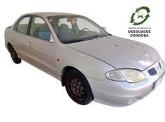 hyundai lantra ii (j-2) del año 2000