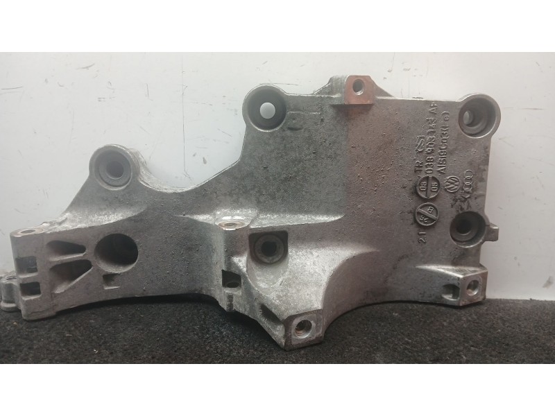 Recambio de soporte alternador para seat toledo iii (5p2) 1.9 tdi referencia OEM IAM 038903143f  