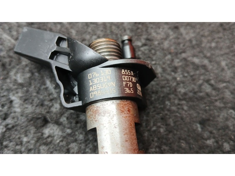 Recambio de inyector para volkswagen crafter 30-50 furgoneta (2e_) 2.5 tdi referencia OEM IAM 076130855X  