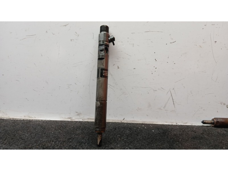 Recambio de inyector para kia carnival ii (gq) 2.9 crdi referencia OEM IAM EJBR02801D DELPHI 
