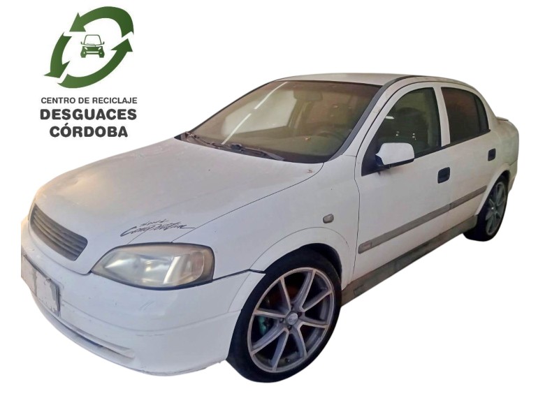 opel astra g sedán (t98) del año 2001