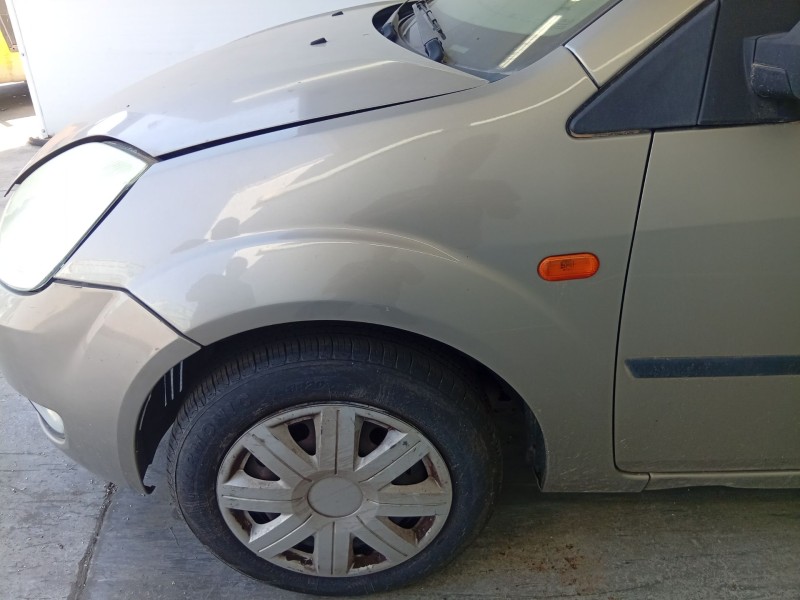 Recambio de aleta delantera izquierda para ford fiesta v (jh_, jd_) 1.4 tdci referencia OEM IAM   