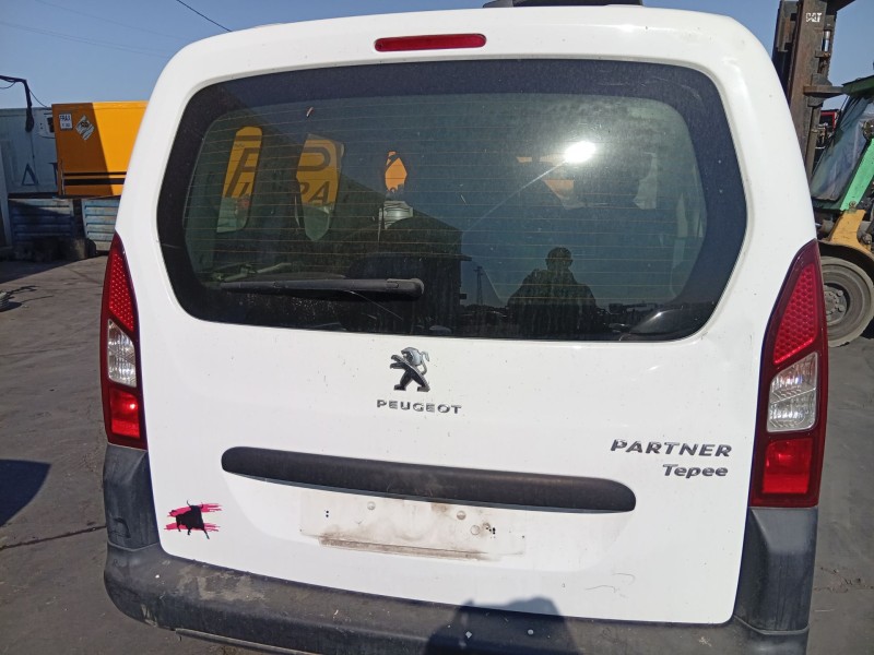 Recambio de porton trasero para peugeot partner tepee 1.6 hdi / bluehdi 75 referencia OEM IAM   