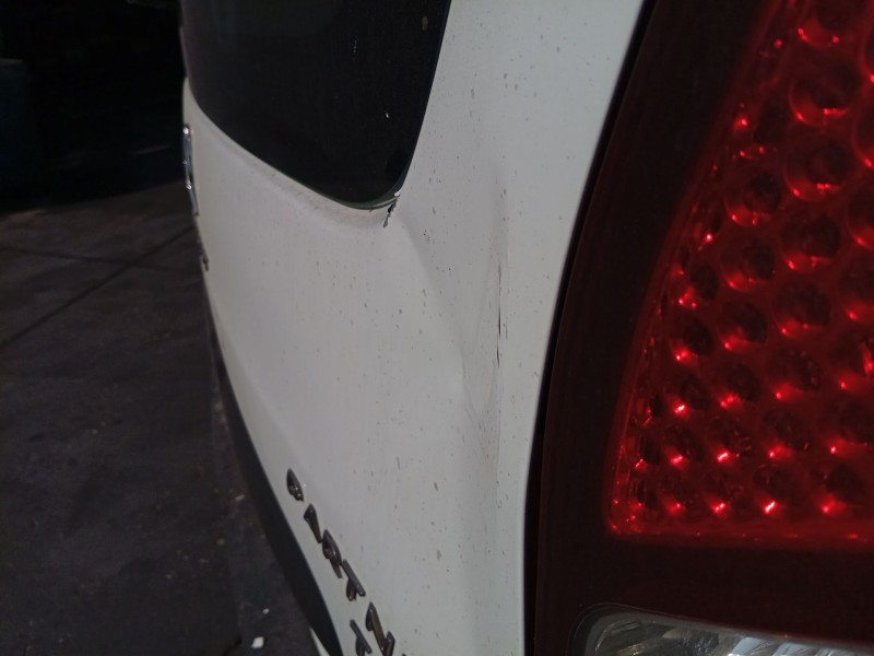 Recambio de porton trasero para peugeot partner tepee 1.6 hdi / bluehdi 75 referencia OEM IAM   