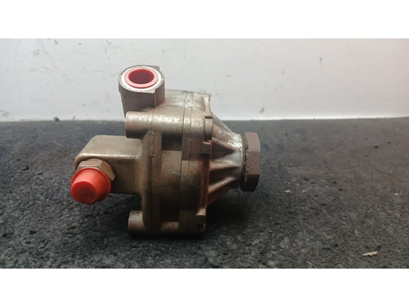 Recambio de bomba direccion para toyota land cruiser hardtop (_j7_) 2.4 td (lj70_) referencia OEM IAM 7681955184  