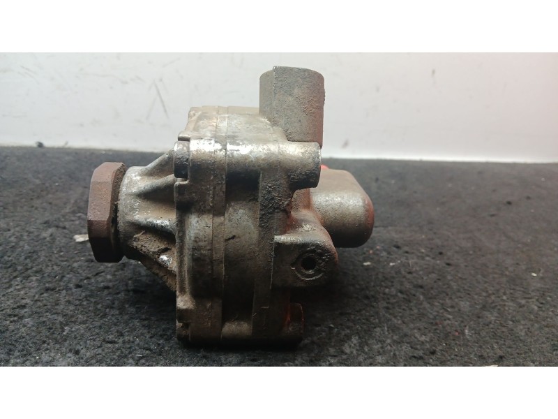Recambio de bomba direccion para toyota land cruiser hardtop (_j7_) 2.4 td (lj70_) referencia OEM IAM 7681955184  