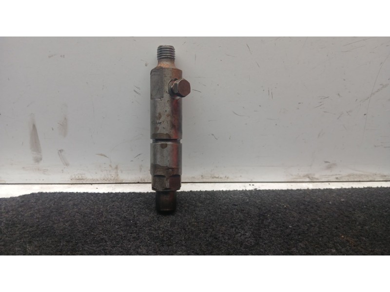 Recambio de inyector para toyota land cruiser hardtop (_j7_) 2.4 td (lj70_) referencia OEM IAM KBE58S44 BOSCH 