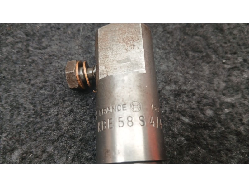 Recambio de inyector para toyota land cruiser hardtop (_j7_) 2.4 td (lj70_) referencia OEM IAM KBE58S44 BOSCH 