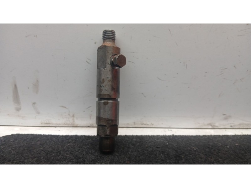 Recambio de inyector para toyota land cruiser hardtop (_j7_) 2.4 td (lj70_) referencia OEM IAM KBE58S44 BOSCH 