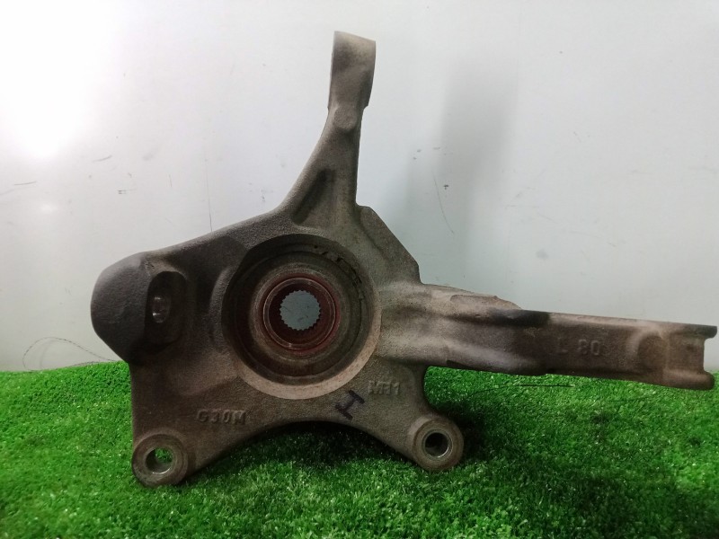 Recambio de mangueta delantera izquierda para dacia duster 1.5 dci diesel fap cat referencia OEM IAM   