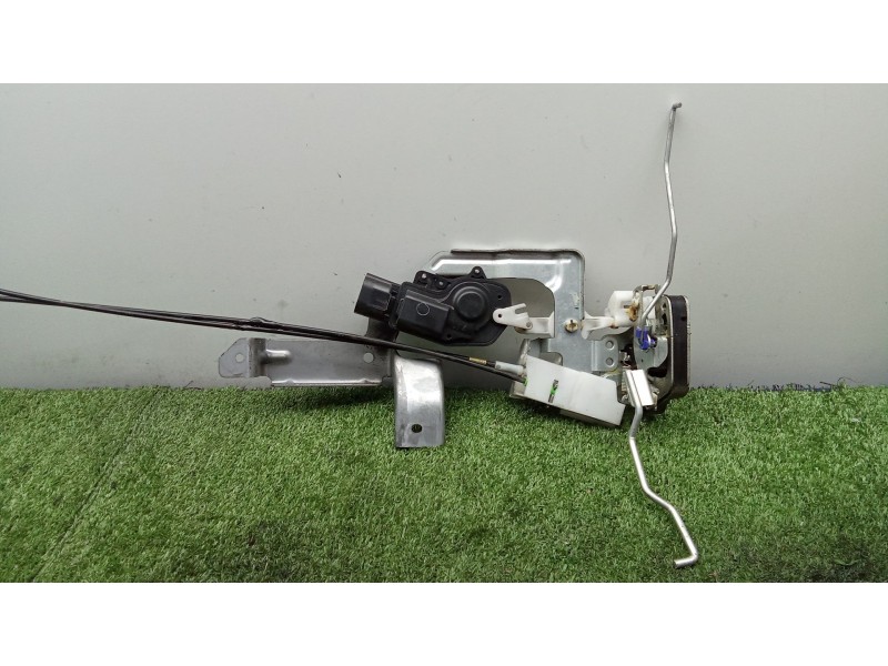 Recambio de cerradura puerta delantera derecha para fuso (mitsubishi) canter 7c18 referencia OEM IAM  2.PINES 