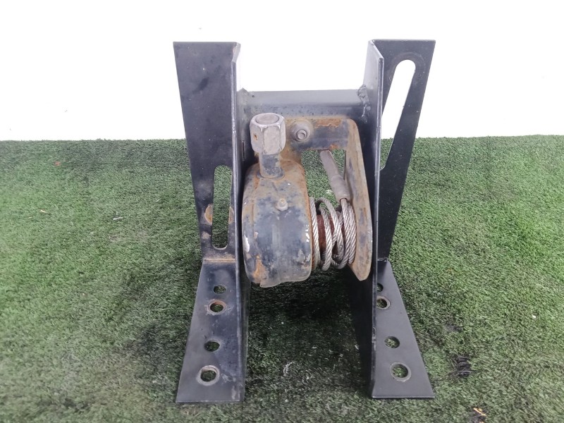 Recambio de soporte rueda repuesto para fuso (mitsubishi) canter 7c18 referencia OEM IAM  CON.CABLE 