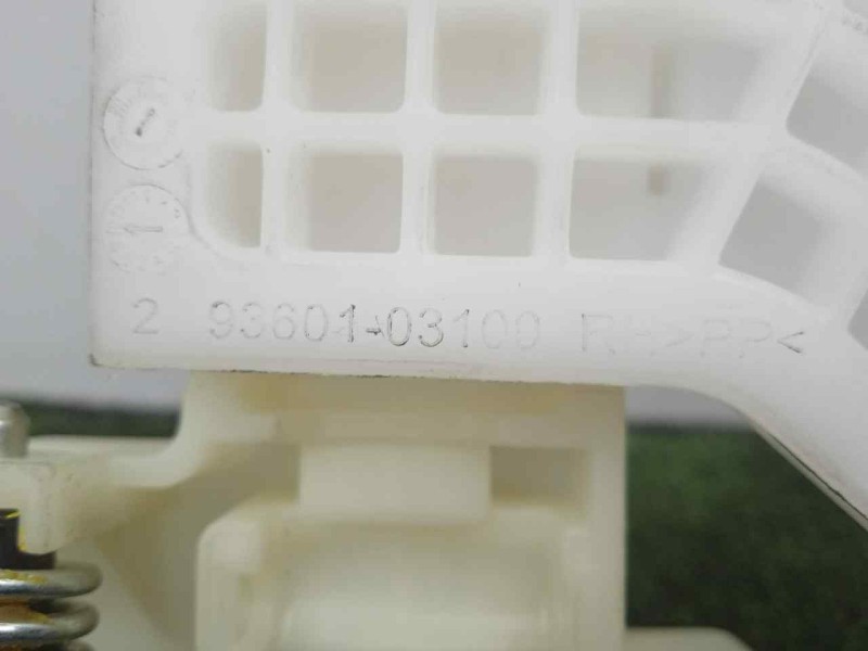 Recambio de maneta exterior trasera derecha para hyundai i30 (pd) 1.0 tgdi cat referencia OEM IAM 9360103100  