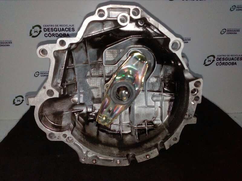 Recambio de caja cambios para volkswagen passat berlina (3b3) 2.3 v5 referencia OEM IAM EAA 5.VELOCIDADES MANUAL
