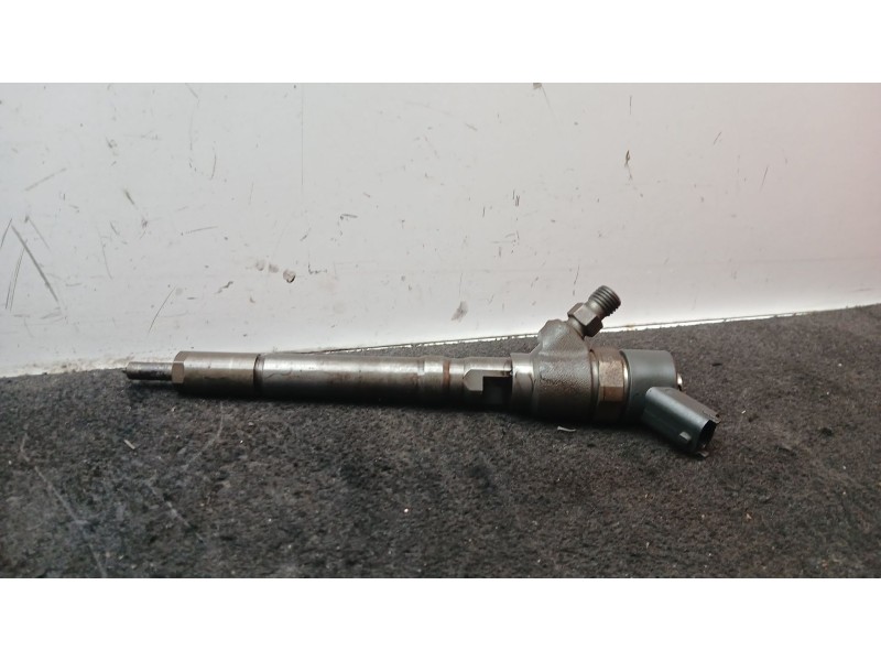 Recambio de inyector para hyundai santa fé i (sm) 2.0 crdi 4x4 referencia OEM IAM 0445110064 BOSCH 2 PINES